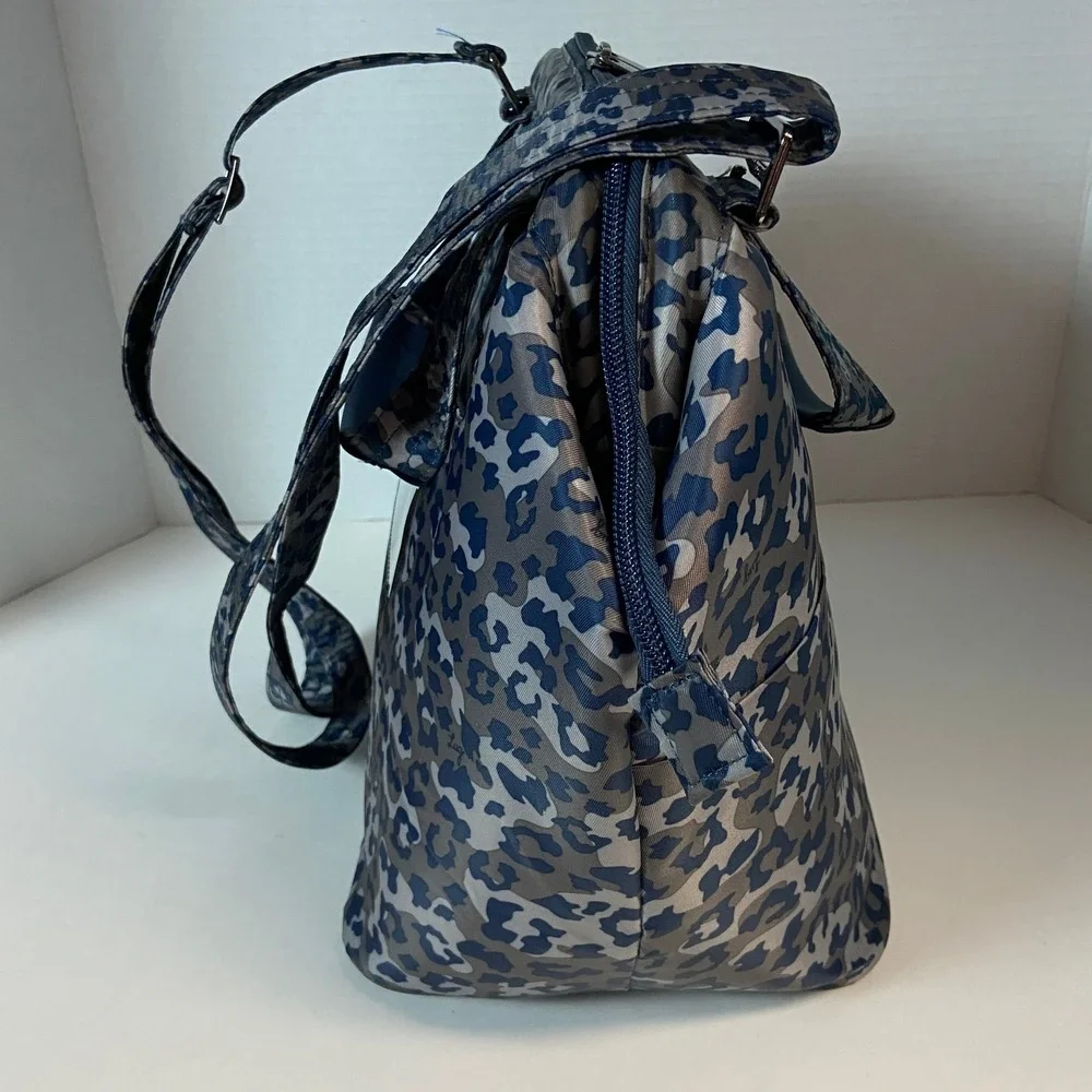 Lug Chomper Insulated Lunch Bag Blue Gray Leopard Crossbody Convertible Tote